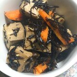 ひじきとコロコロ高野豆腐の胡麻煮